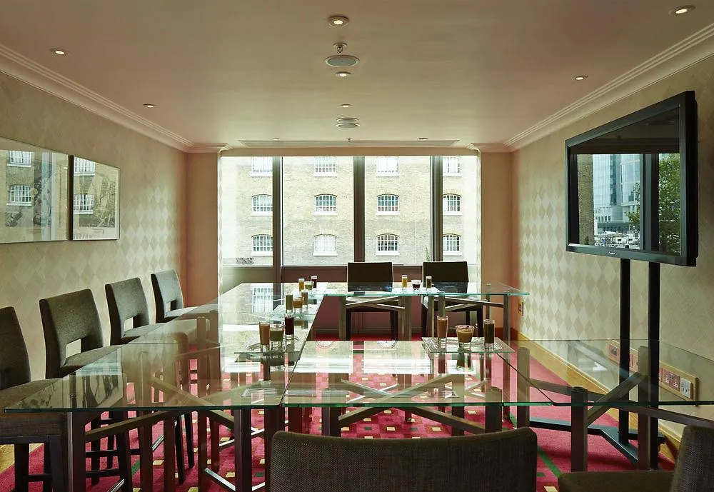 Marriott Executive Apartments London, Canary Wharf 5*, Londres